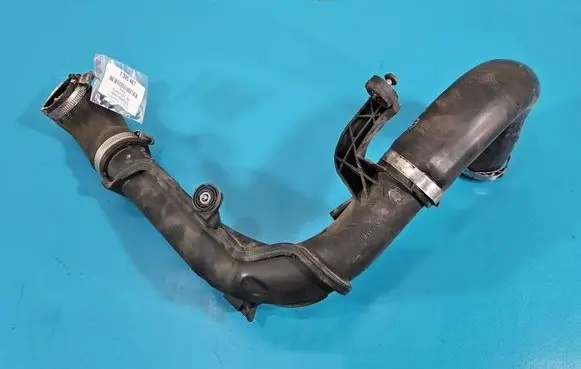 Volkswagen Jetta VI Intercooler hose/pipe 1K0145762HS IMPRK1595467