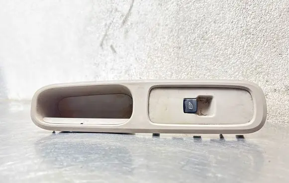 Volvo C70 Electric window control switch 9466589 1357911