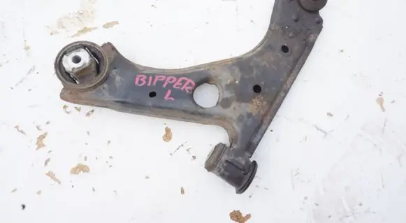 Peugeot 308 Front lower control arm/wishbone