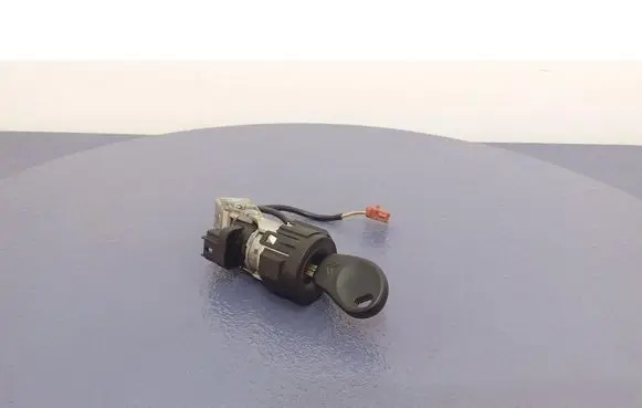 Citroen C5 Ignition lock 9648445180