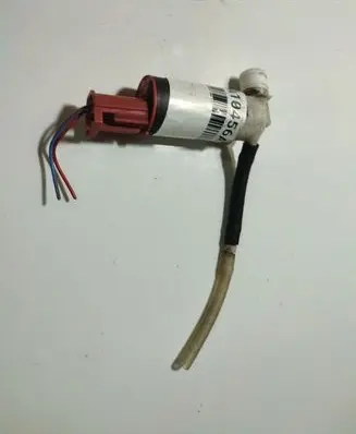 Toyota Avensis T250 Windscreen/windshield washer pump