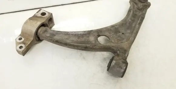 Front lower control arm/wishbone