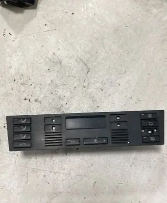BMW 5 E39 Climate control/heater control trim 6902548 900250960000 01025911
