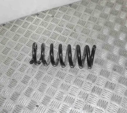 Mercedes-Benz C W204 Rear coil spring