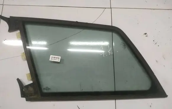 Audi A4 S4 B5 8D Rear side window AS2