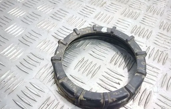 Volkswagen Sharan In tank fuel pump screw locking ring/nut 321201375A