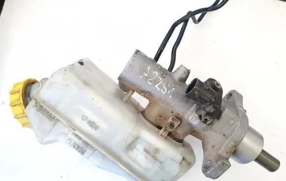 Volkswagen Transporter - Caravelle T5 Master brake cylinder 1k0945452a