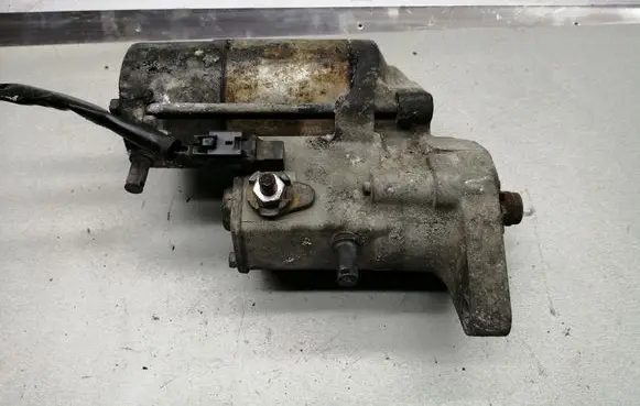 Toyota Yaris Starter motor 2810033040 4280000500