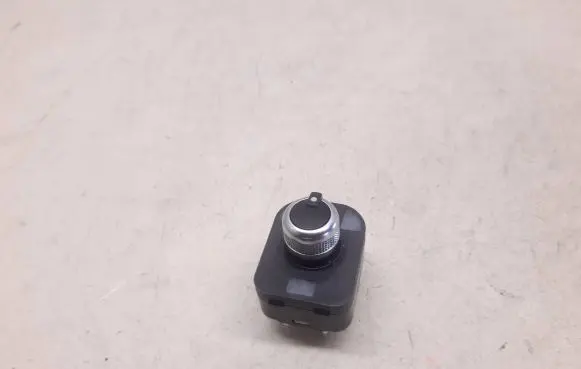 Audi A8 S8 D4 4H Wing mirror switch 4H0959565 4611