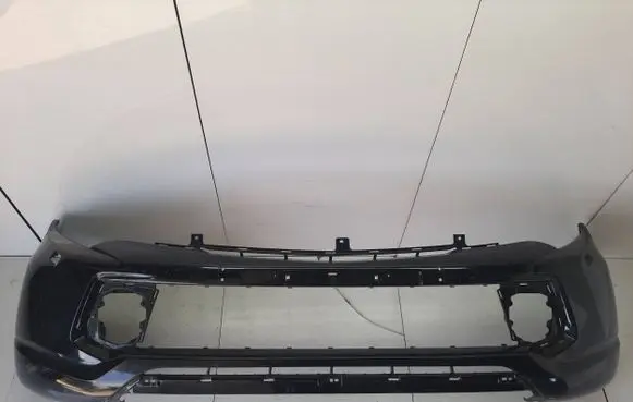Mitsubishi L200 Front bumper 6400F763