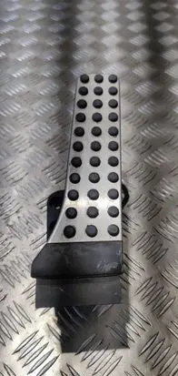 Mercedes-Benz GLC X253 C253 Accelerator throttle pedal A2533000104