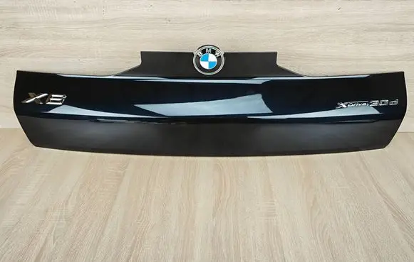 BMW X6 G06 Tailgate trim 7471777