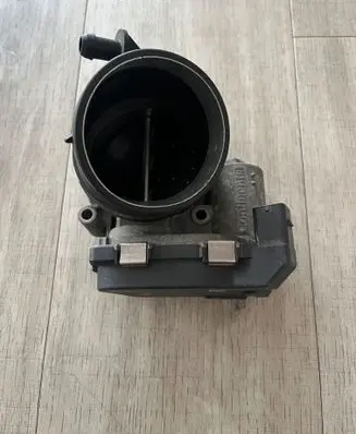 BMW 3 E90 E91 Throttle valve 13547556118 7556118