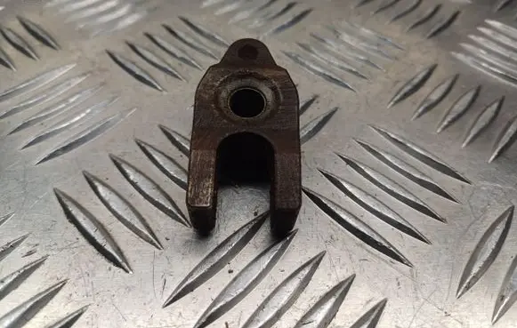 Toyota Urban Cruiser (XP110) Fuel Injector clamp holder 