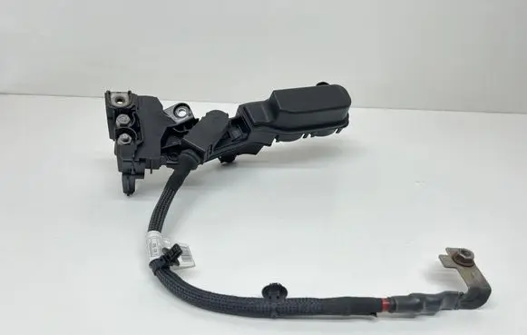 BMW 8 G16 Current control relay 6804732 8802900 8802901