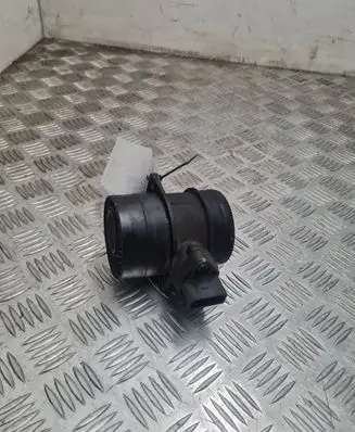Audi A4 S4 B6 8E 8H Mass air flow meter 028100246