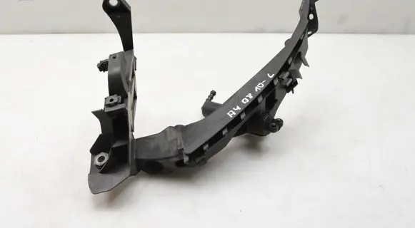 Audi A4 S4 B8 8K Front bumper mounting bracket 8K0805607A