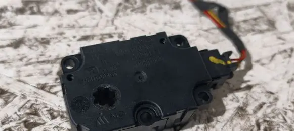 Audi A5 Air flap motor/actuator ZBAT0084D03