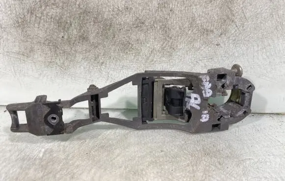 Skoda Fabia Mk1 (6Y) Rear door exterior handle/bracket 3b0837885886