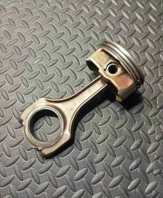BMW M5 Piston 7838623 92L94 11257840918