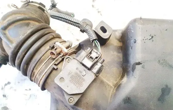 Toyota RAV 4 (XA30) Mass air flow meter 2220430010 22204-30010