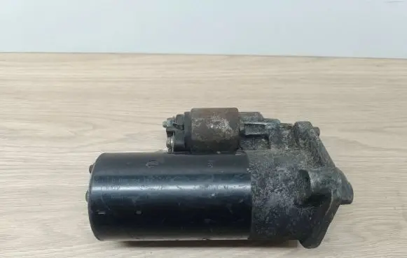 Volvo V70 Starter motor 0001109252