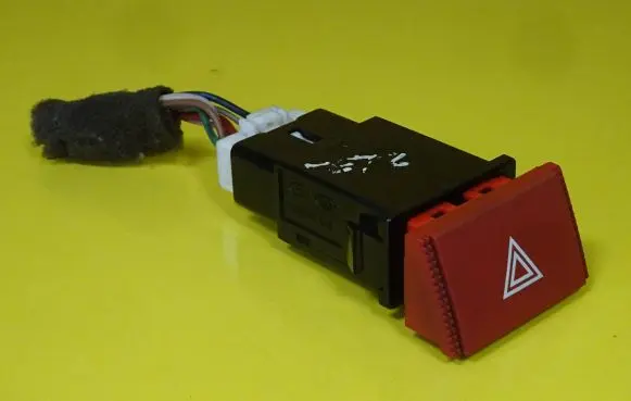 Hyundai Getz Hazard light switch