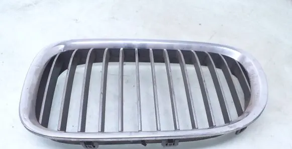 BMW 7 E65 E66 Front bumper upper radiator grill 10627110 51137211657 7211657