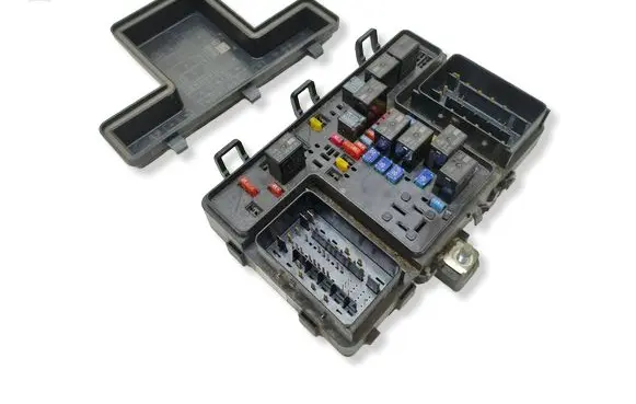 Ford Edge II Fuse module F2GT14A067BB 05451695 G2811MAD