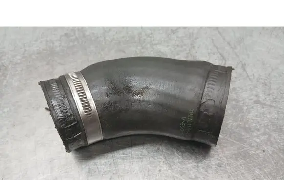 BMW 3 E46 Intercooler hose/pipe 2247322