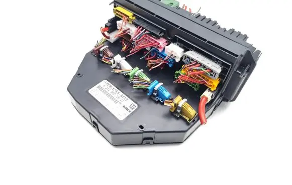 Mercedes-Benz E W212 Fuse module A2129002827 A2129014707 A2129020609