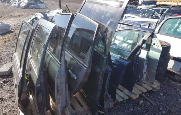 Jaguar X-Type Rear door melynos
