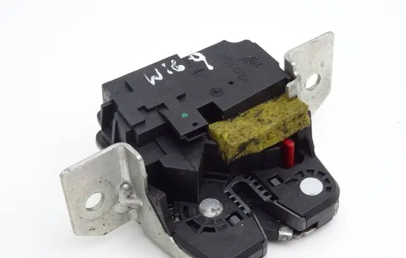 Mercedes-Benz A W169 Tailgate/trunk/boot lock/catch/latch A1697400035