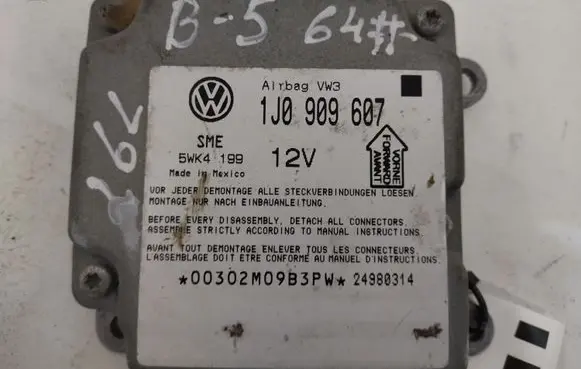 Volkswagen PASSAT B5.5 Airbag control unit/module 1J0909607