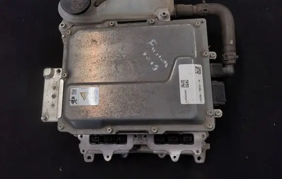 Ford Fusion II Voltage converter inverter HG987B012AJ 5201P1R1 81192136