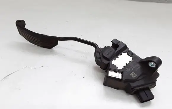 Toyota Avensis T270 Accelerator throttle pedal 7811005021 11083A 02074938443