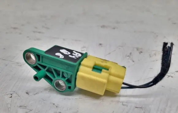 Audi A4 S4 B8 8K Airbag deployment crash/impact sensor 1K0909606C