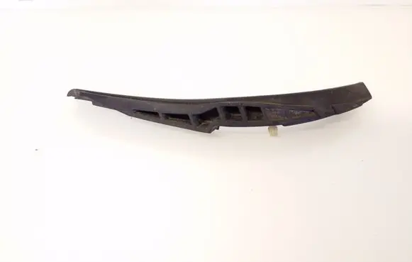 Nissan Note (E11) Windshield trim