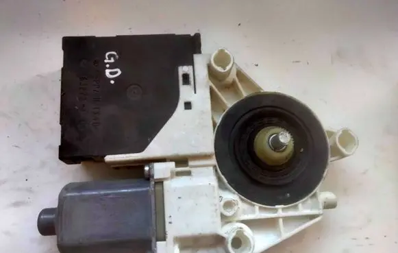 Audi A3 S3 A3 Sportback 8P Rear door window regulator motor 8P4959802F S006079022E