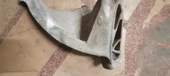 Audi A6 C7 Engine mounting bracket 4G0199308AA