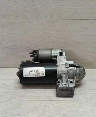 BMW 5 F10 F11 Starter motor 8574102 0001148509 20131212