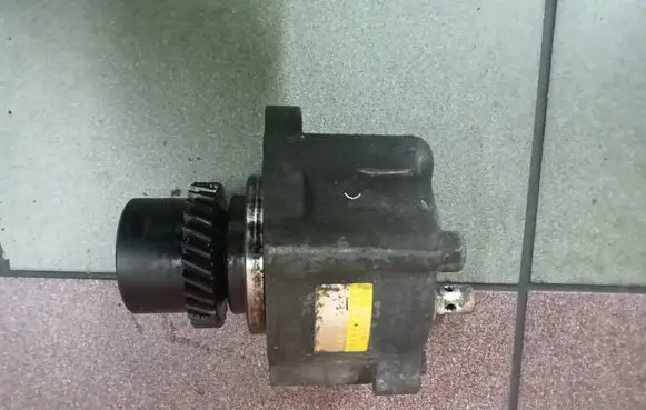 Toyota Hilux (AN10, AN20, AN30) Vacuum pump 2930067020 2806002091