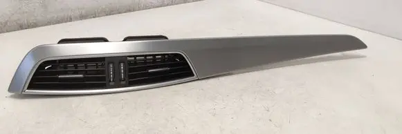 Mercedes-Benz C W204 Dash center air vent grill A2048306154 2048306154