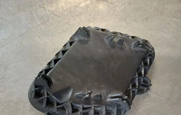 Renault Megane III Headlight/headlamp dust cover