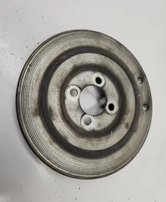Opel Corsa D Crankshaft pulley 55200498 285330
