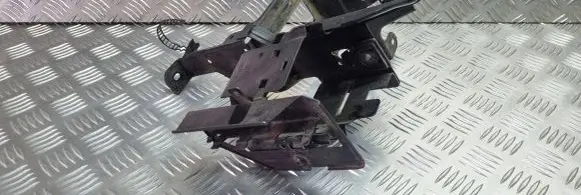 Volkswagen PASSAT B5.5 ABS pump bracket 4B0614119AA