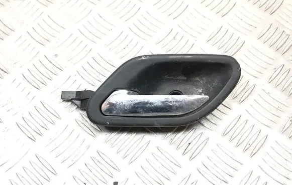 BMW 5 E39 Rear door interior handle 8226049