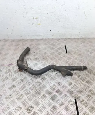 BMW 5 E39 Engine coolant pipe/hose 2247681