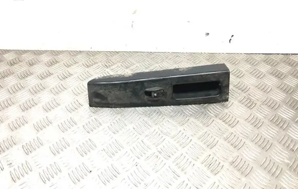 KIA Sorento Quarter vent window switch 935753E330 478516B000