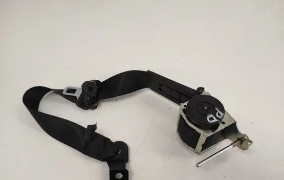 Opel Astra H Front seatbelt